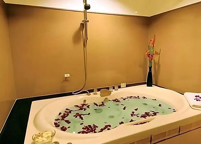 Western Grand Ratchaburi Hotel Ban Bang Kra