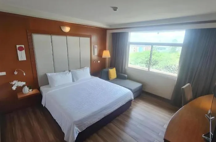 Hotel Western Grand Ratchaburi 4*