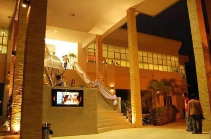 Western Grand Ratchaburi โรงแรม